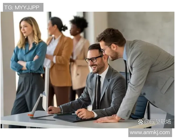 朱俊龙的奋斗之路：从青涩少年到职场精英的成长故事