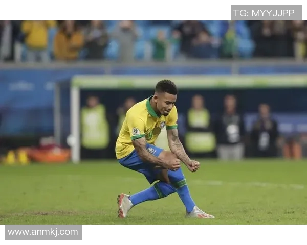 热苏斯的足球旅程：从巴西小将到欧洲顶级前锋的蜕变与荣耀