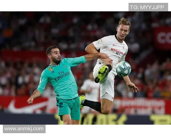 皇马与米兰巅峰对决直播全程回顾精彩瞬间与战术分析