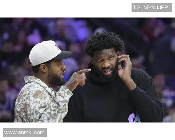 费城足球队迎战强敌全力争胜球迷热情高涨期待精彩对决