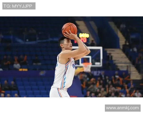 陈林坚:从青涩球员到篮球场上的闪耀明星之路