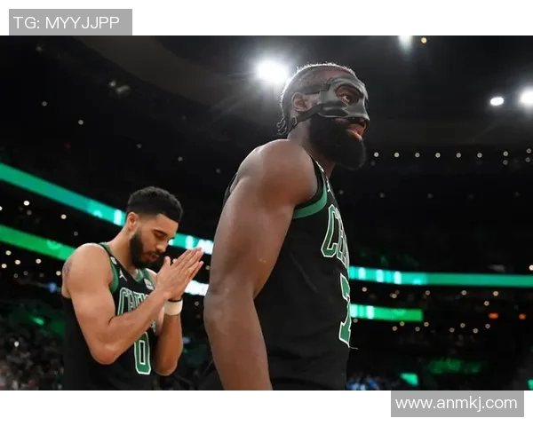 雄鹿与凯尔特人激战精彩瞬间图集回顾与分析